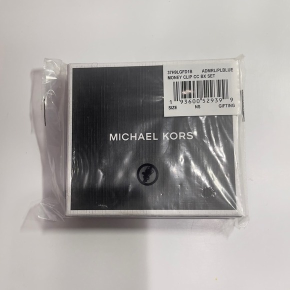 MICHAEL KORS Dark Blue Coated Canvas Monogram Card Case with Bill Clip - Picture 6 of 6